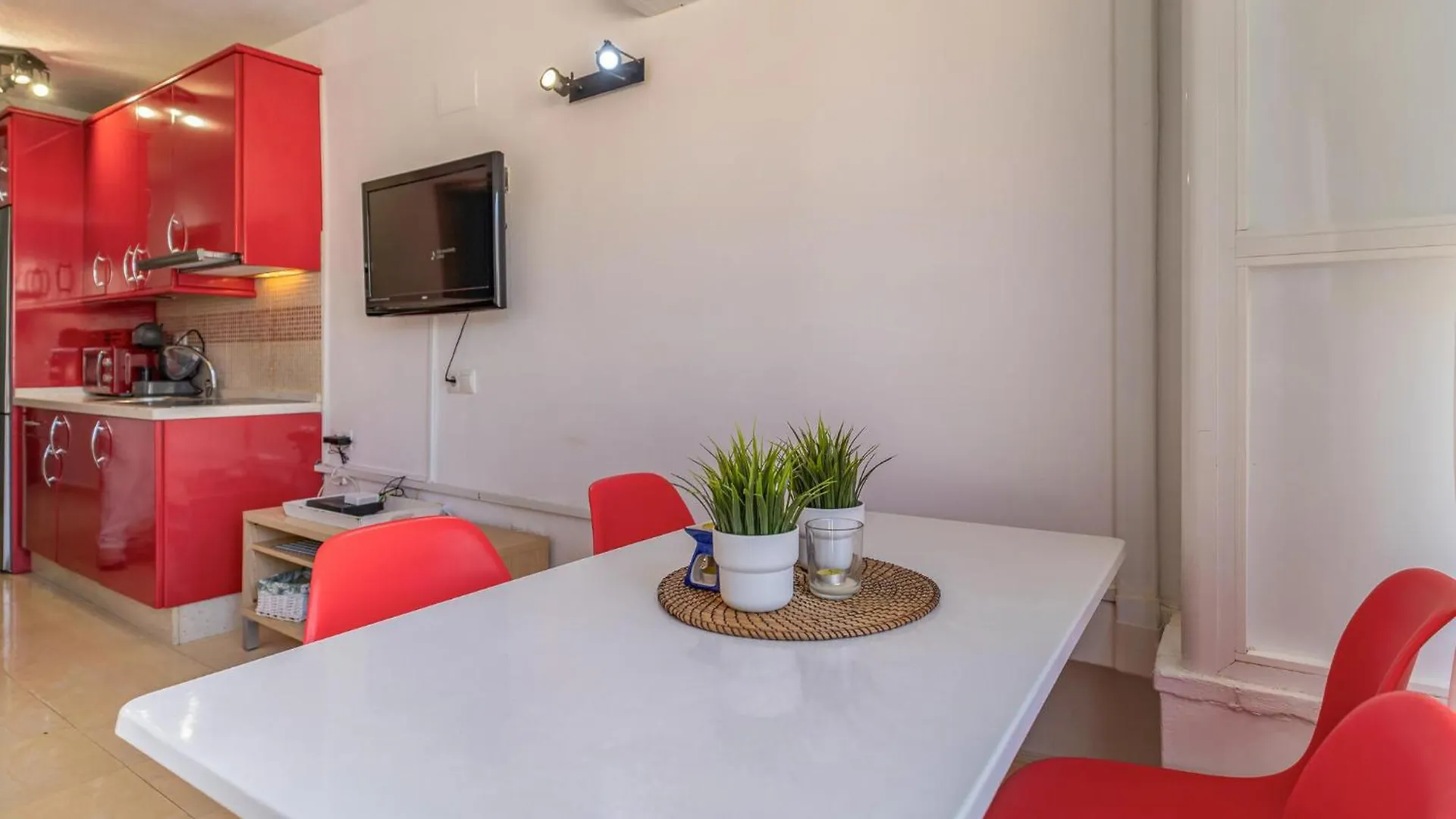 Gorgeous Apartment In Torremolinos Spanien